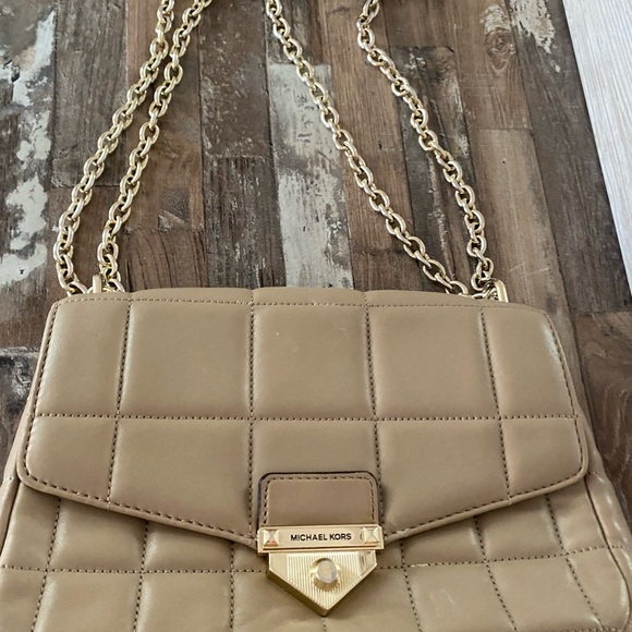 MK Soho Large Quilted Leather Shoulder Bag - Picture 9 of 15